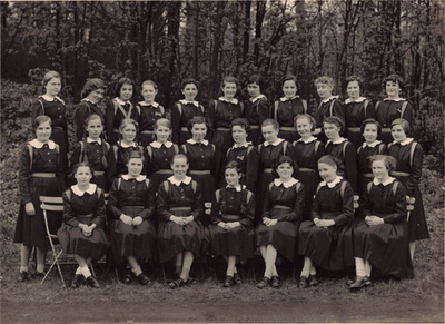 ecouen__1955_56_violettem_site_400